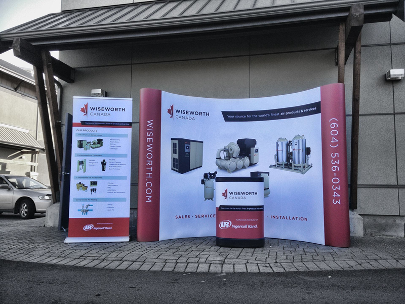 Curved Magnetic Tradeshow Backdrop - view 3
